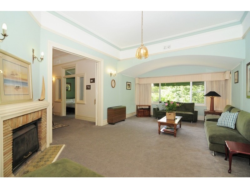 125 Brinawarr Street, Bomaderry NSW 2541