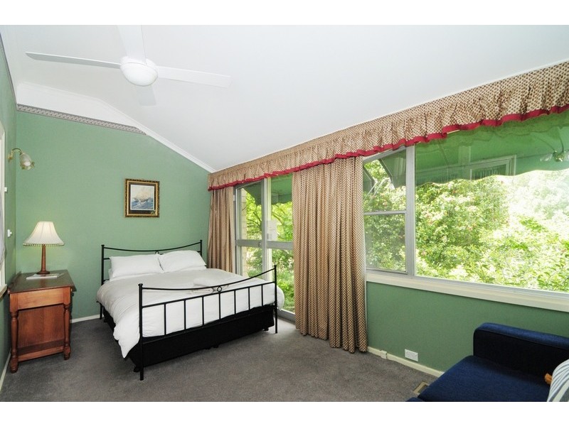 125 Brinawarr Street, Bomaderry NSW 2541