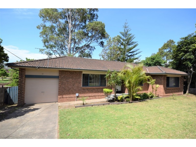 17 Seccombe Street, Nowra NSW 2541