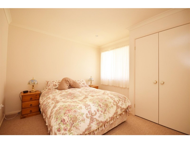 5 Lacebark Grove, Worrigee NSW 2540