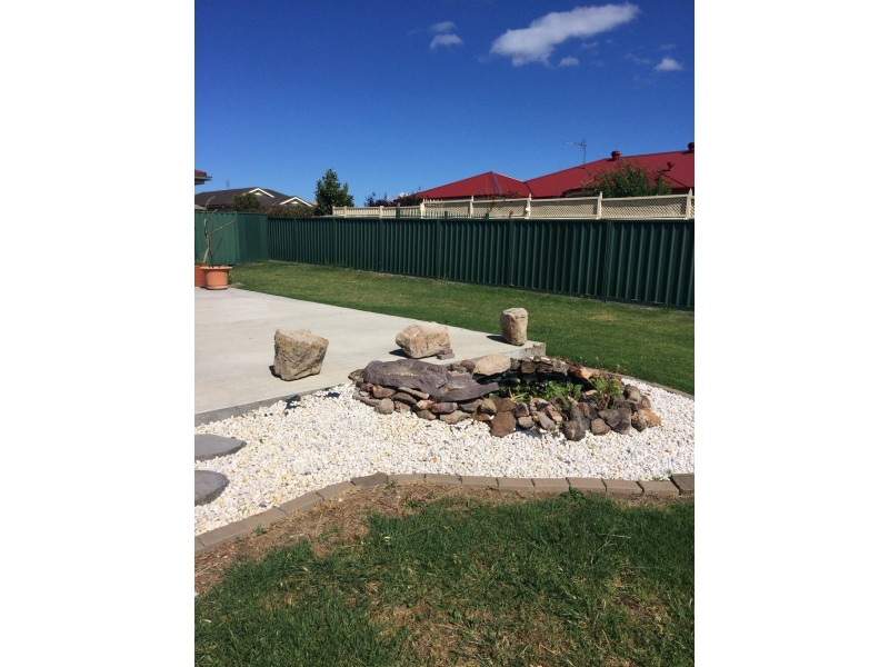 2 Kembla Close, Nowra NSW 2541