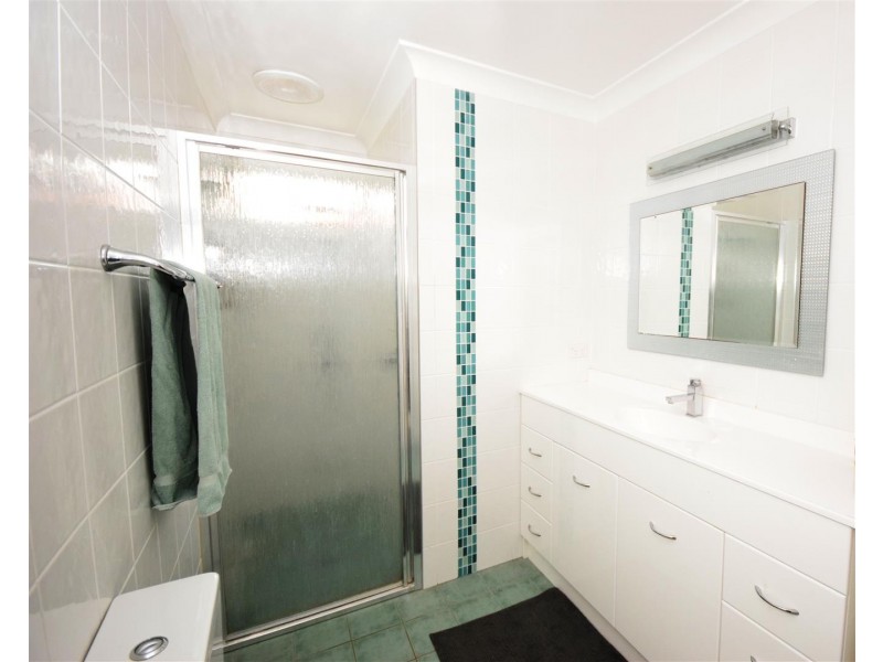 5 Throsby Street, Shoalhaven Heads NSW 2535