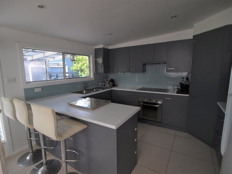 17 Renown Avenue, Shoalhaven Heads NSW 2535