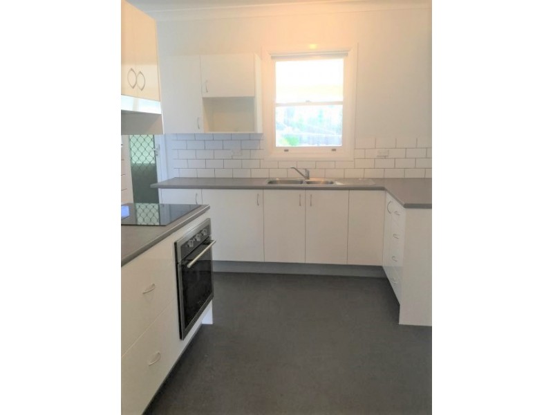 23 Tanang Street, Bomaderry NSW 2541