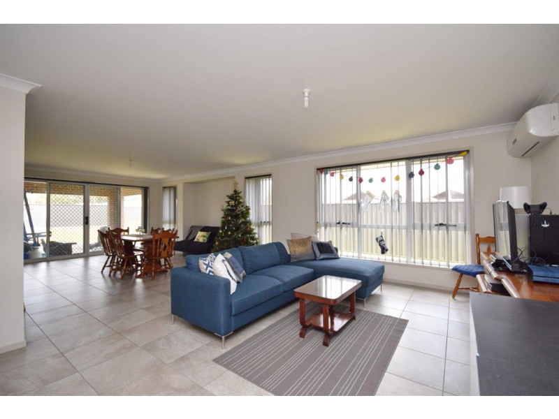 53 Bowerbird Street, South Nowra NSW 2541