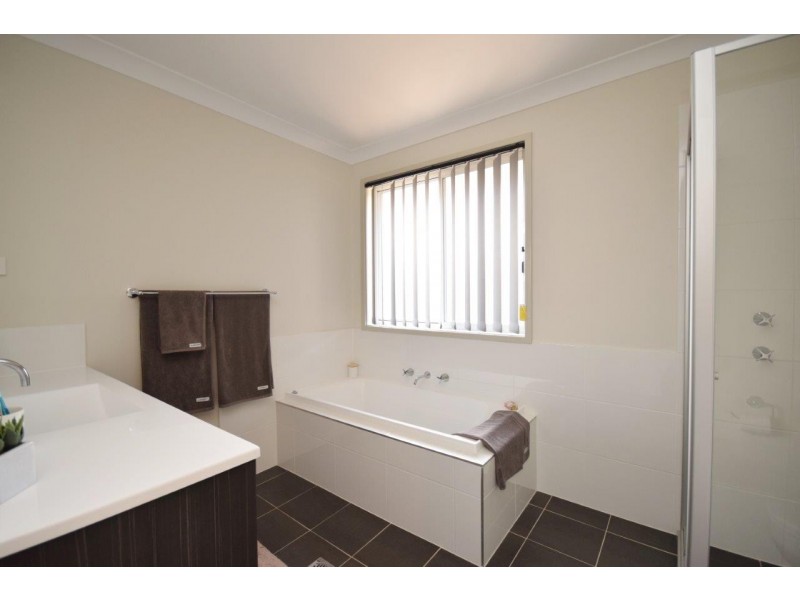 53 Bowerbird Street, South Nowra NSW 2541