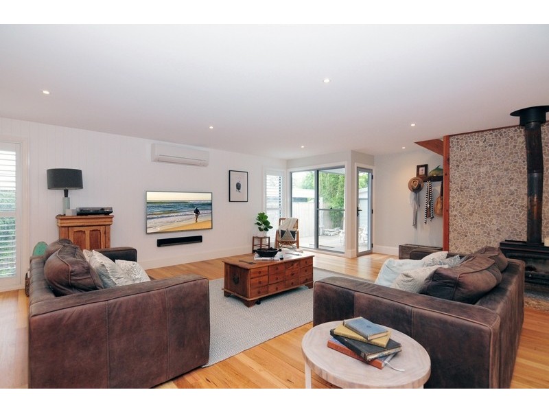 11 Heard Avenue, Shoalhaven Heads NSW 2535