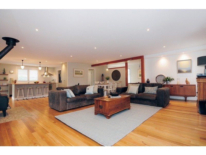 11 Heard Avenue, Shoalhaven Heads NSW 2535