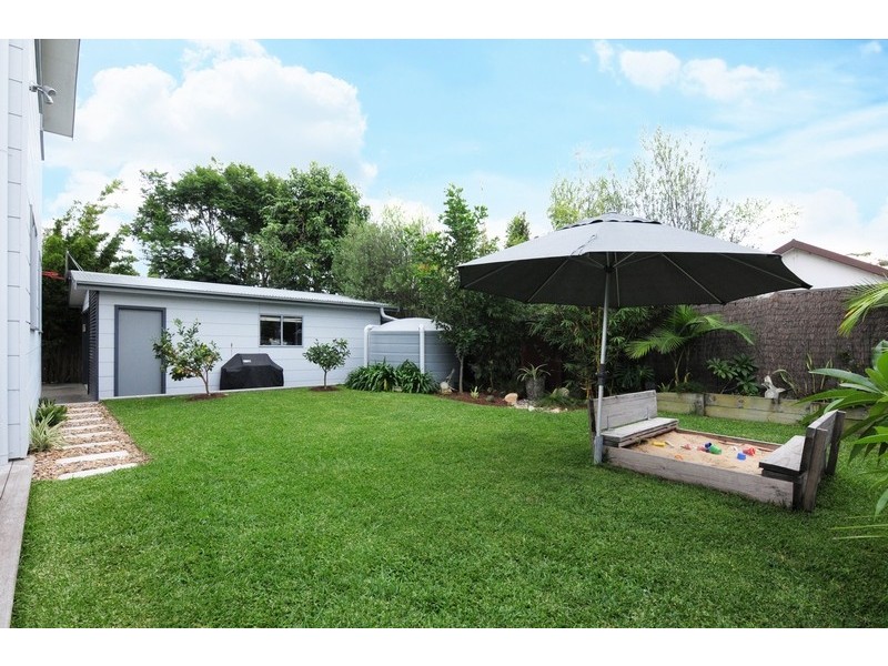 11 Heard Avenue, Shoalhaven Heads NSW 2535