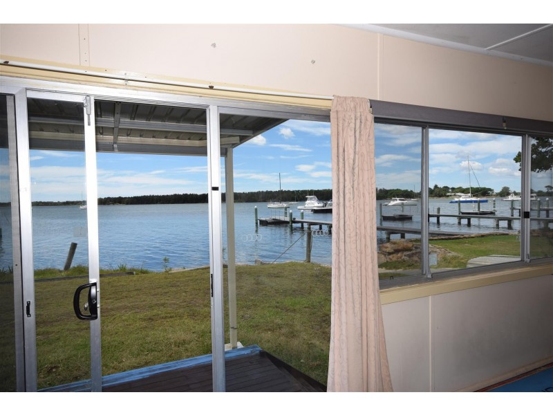 38 Hay Avenue, Shoalhaven Heads NSW 2535