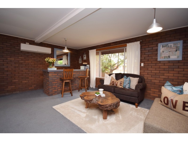 137 Plunkett Street, Nowra NSW 2541