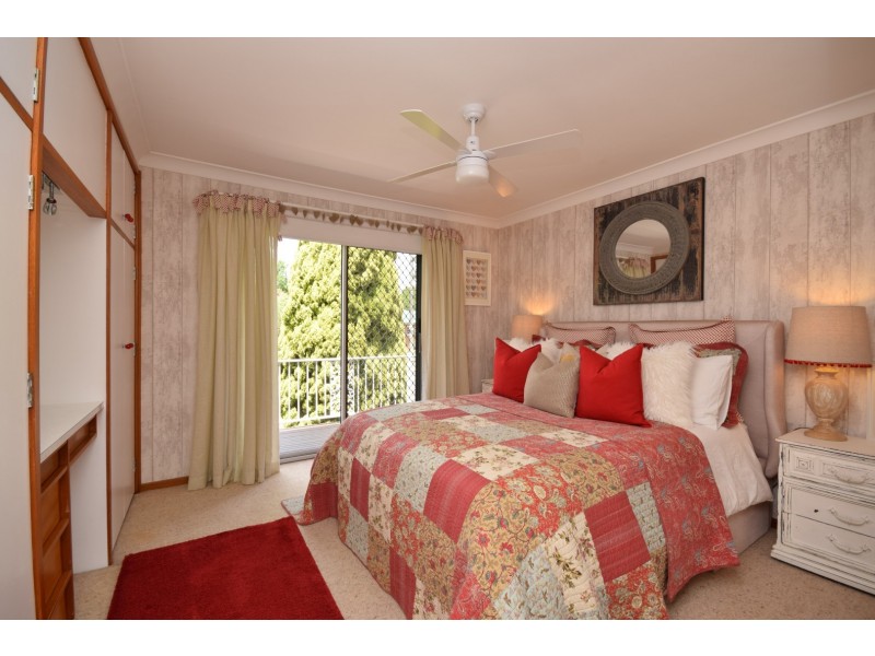 137 Plunkett Street, Nowra NSW 2541