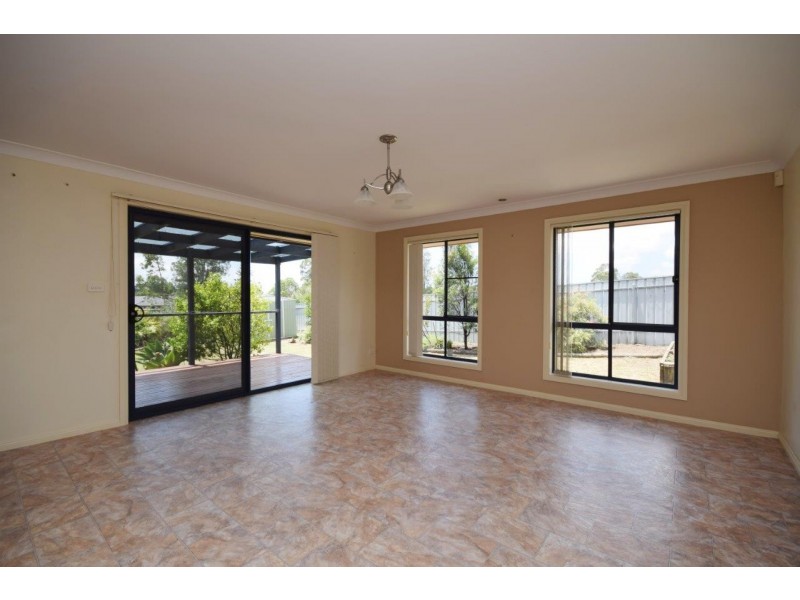 11 Cornelius Place, Nowra NSW 2541