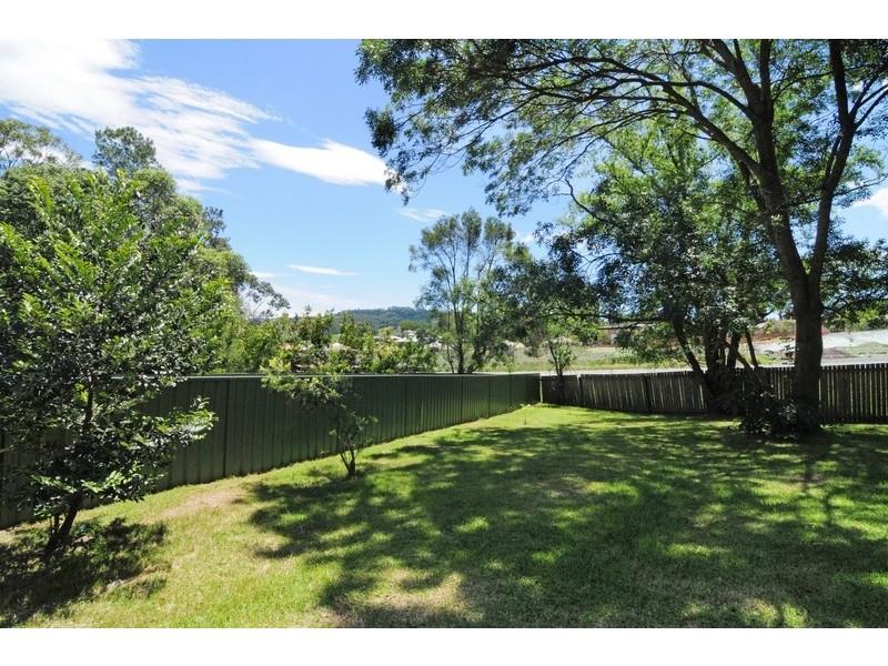 17 Windsor Drive, Berry NSW 2535