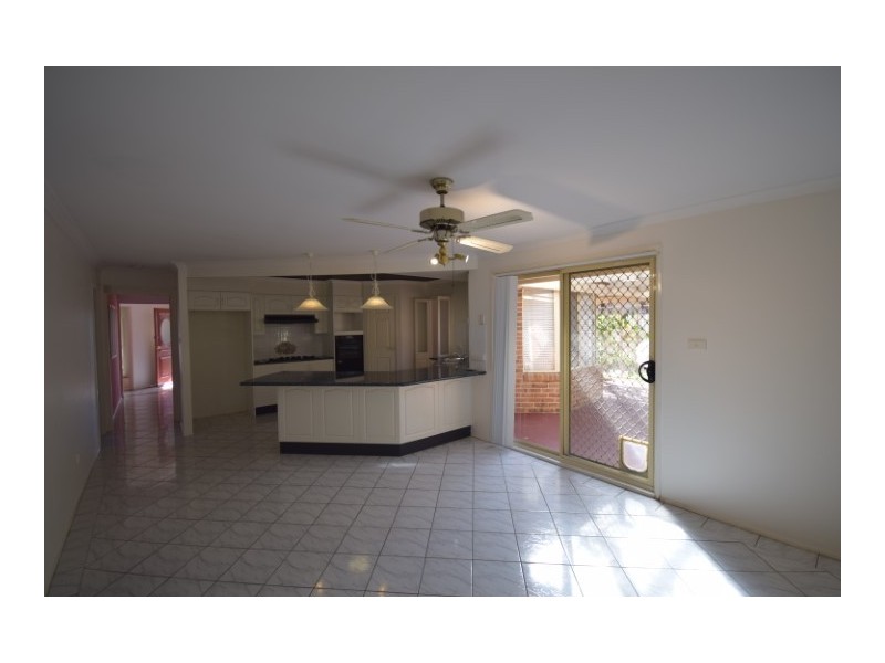 75 Burradoo Crescent, Worrigee NSW 2540