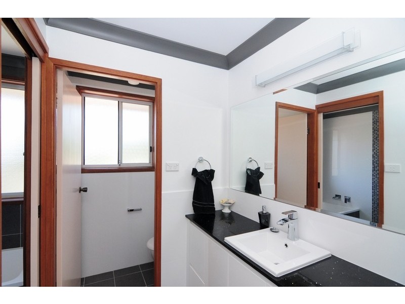 36 Mathews Street, Shoalhaven Heads NSW 2535
