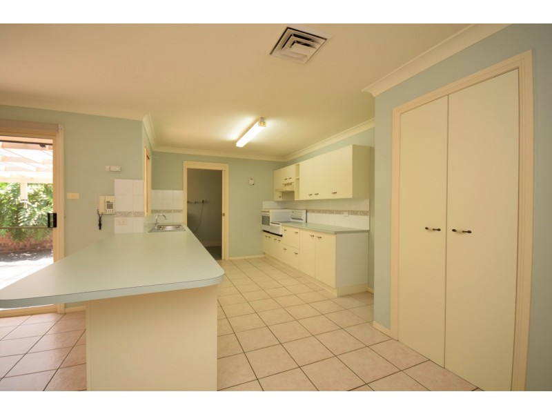 17 Lucas Street, North Nowra NSW 2541