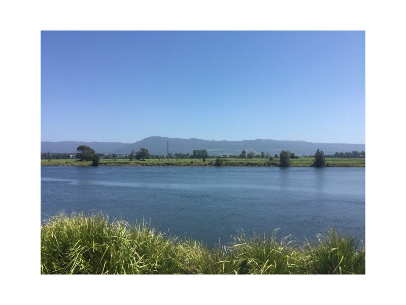 10 Forsyth Street, Terara NSW 2540