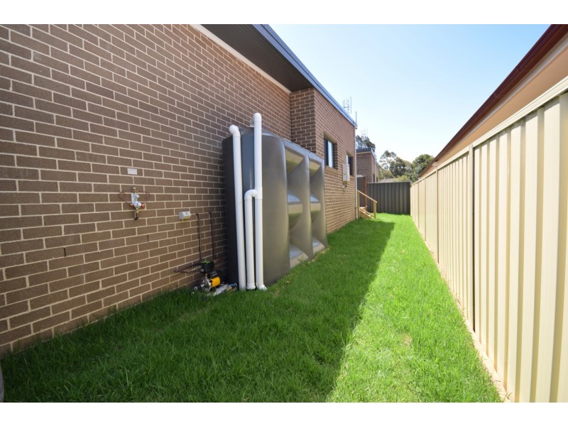 8/25 Royal Street, Worrigee NSW 2540