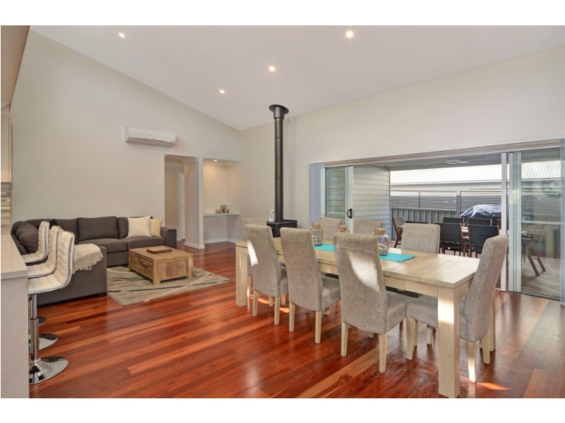 11 Hazelwood Rise, Callala Beach NSW 2540