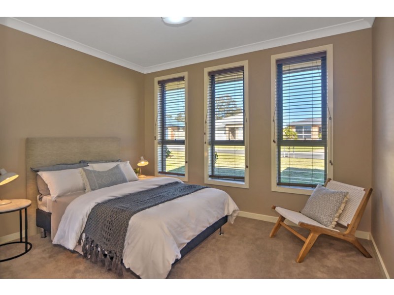 16 Denbigh Place, South Nowra NSW 2541