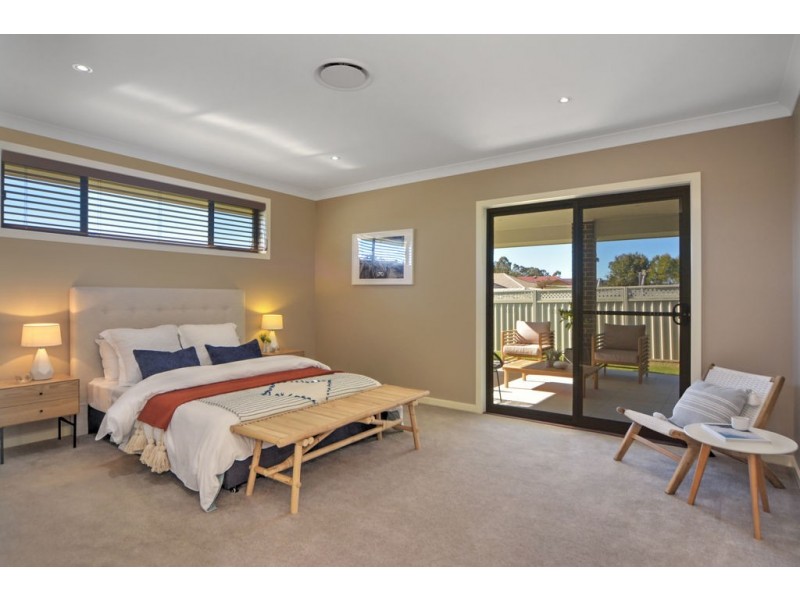 16 Denbigh Place, South Nowra NSW 2541