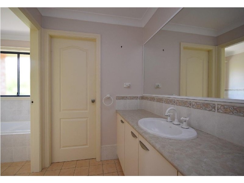 11 Cornelius Place, Nowra NSW 2541