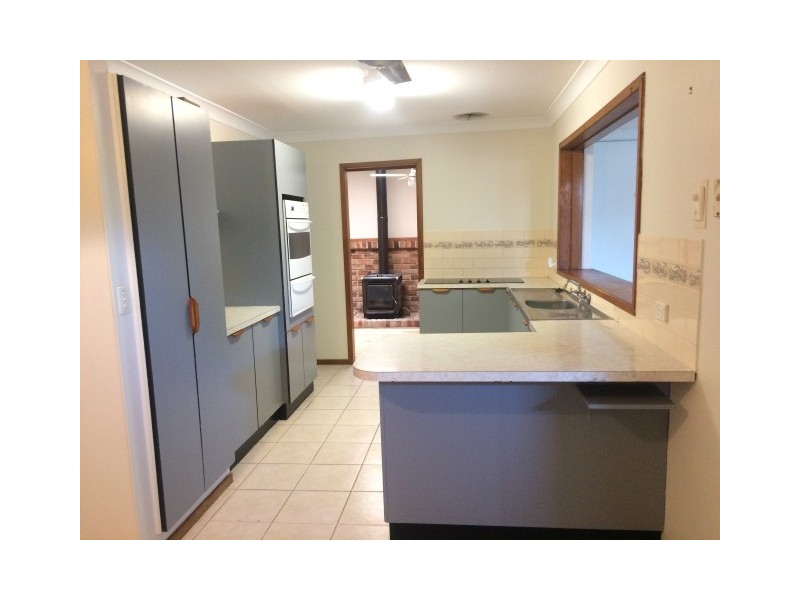 27 SALISBURY DRIVE, Nowra NSW 2541