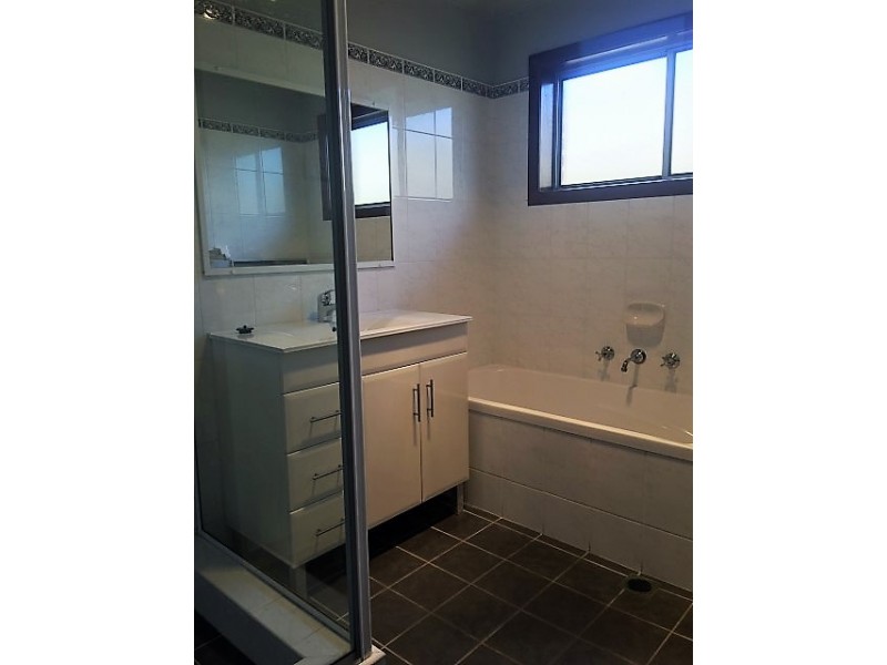 27 SALISBURY DRIVE, Nowra NSW 2541