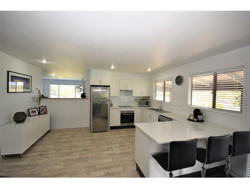 25 Spies Avenue, Greenwell Point NSW 2540