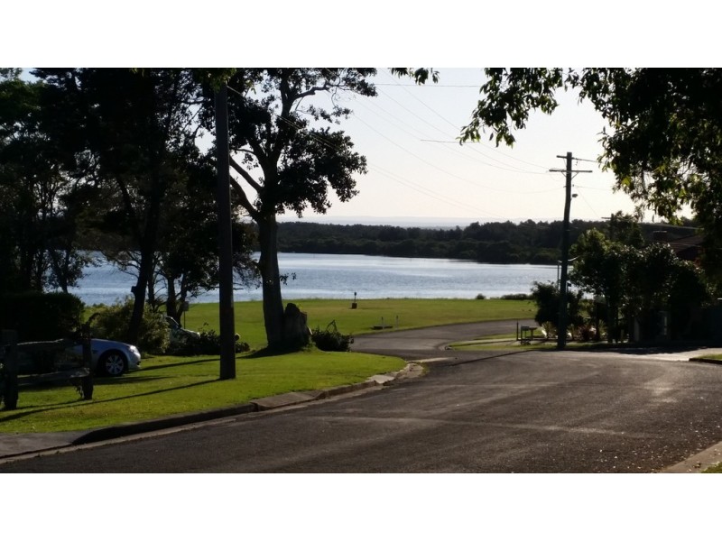 25 Spies Avenue, Greenwell Point NSW 2540