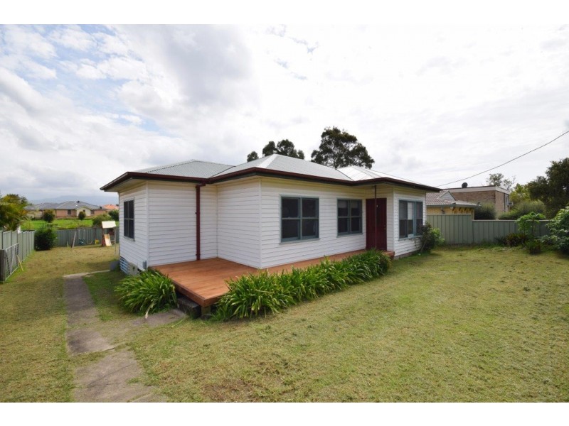 105 Moss Street, Nowra NSW 2541
