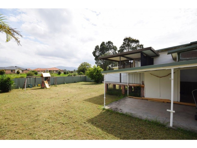 105 Moss Street, Nowra NSW 2541