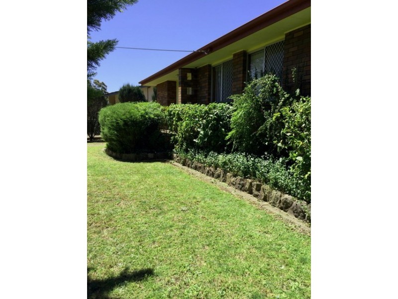 38 McDonald Ave, Nowra NSW 2541