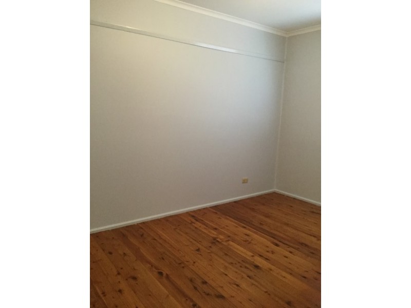 2/17 Meroo Rd, Bomaderry NSW 2541