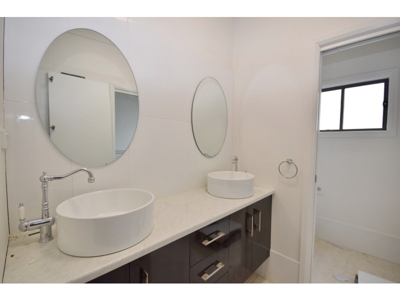 3/25 Royal Street, Worrigee NSW 2540