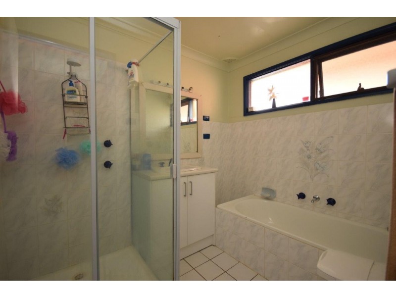 15 McMahons Road, North Nowra NSW 2541