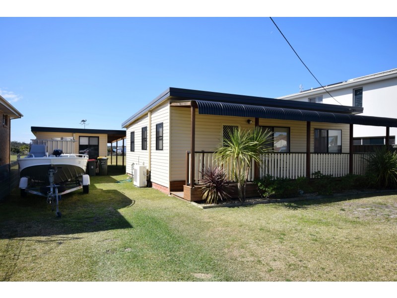 97 Adelaide Street, Greenwell Point NSW 2540