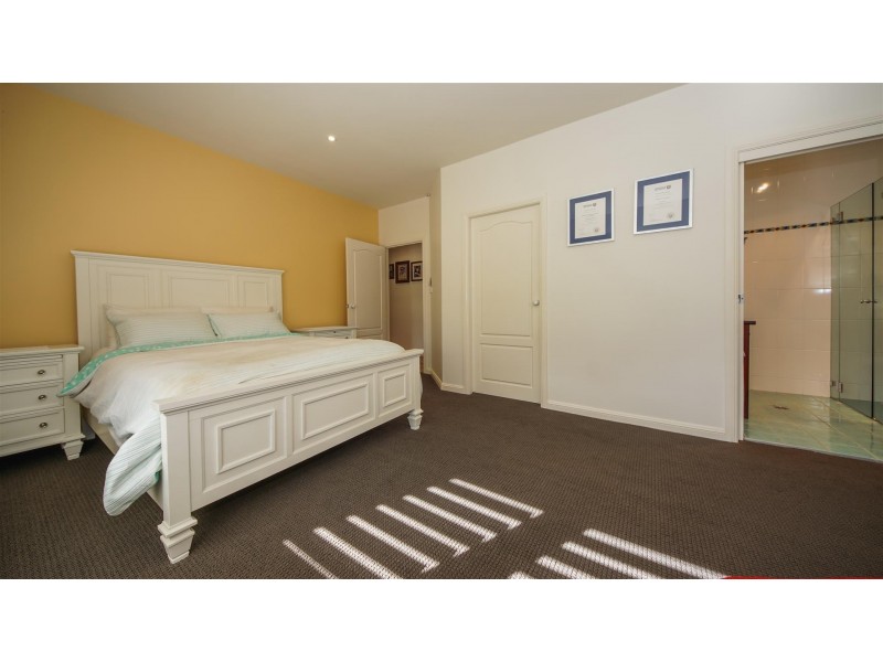 3 Aldous Place, Worrigee NSW 2540
