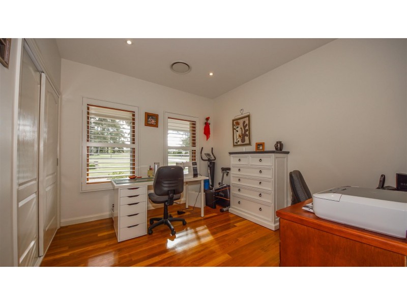 3 Aldous Place, Worrigee NSW 2540