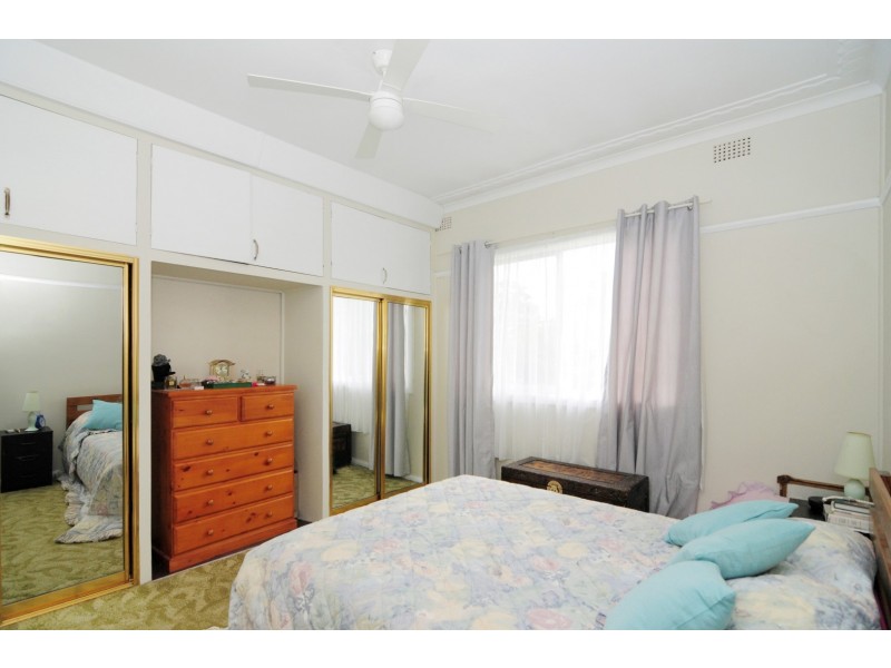 62 Meroo Road, Bomaderry NSW 2541