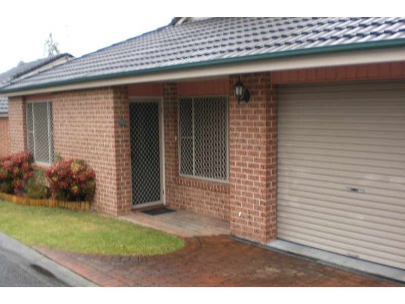 2/56 BRINAWARR STREET, Bomaderry NSW 2541