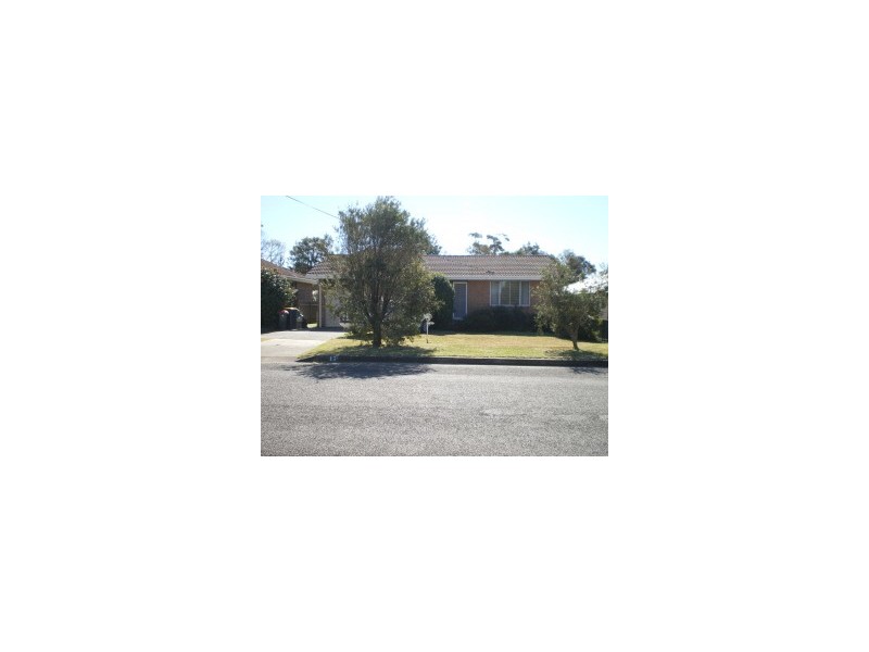 17 RAVENSCLIFFE ST, Shoalhaven Heads NSW 2535