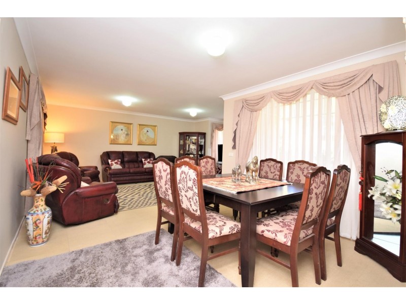 20 Illawarra Circuit, Worrigee NSW 2540