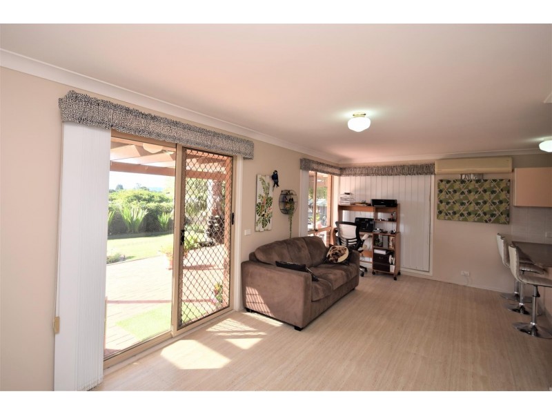 20 Illawarra Circuit, Worrigee NSW 2540