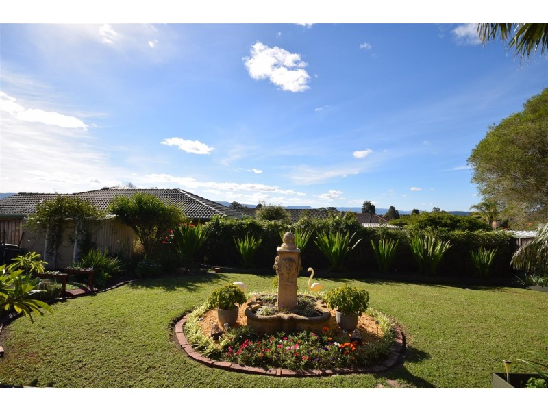 20 Illawarra Circuit, Worrigee NSW 2540