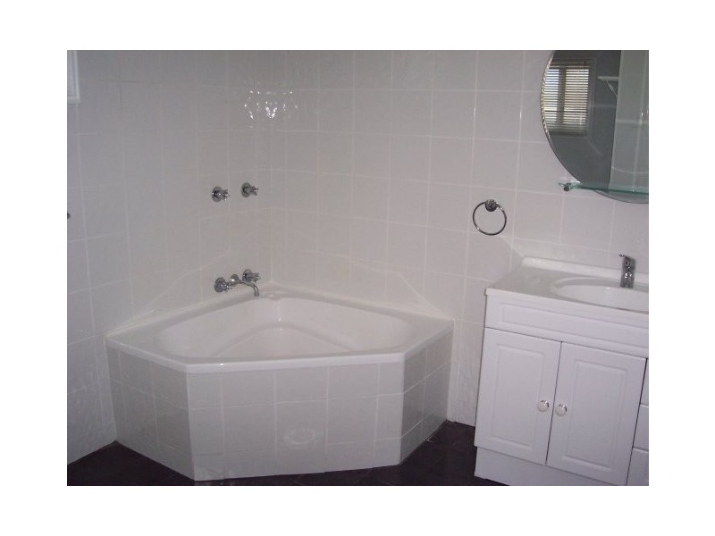 42 DOUGLAS STREET, Nowra NSW 2541