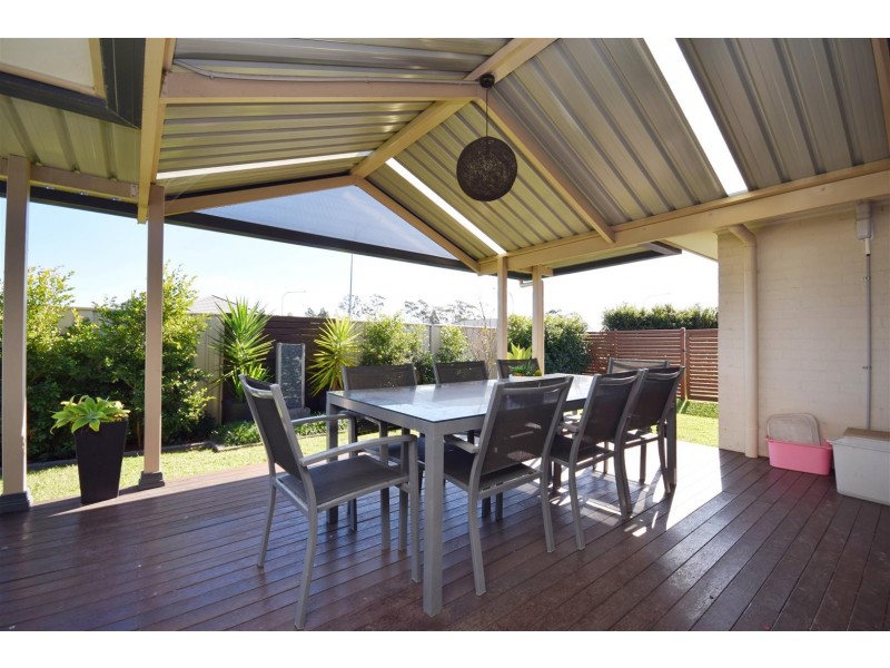 8 Wattlebird Road, South Nowra NSW 2541