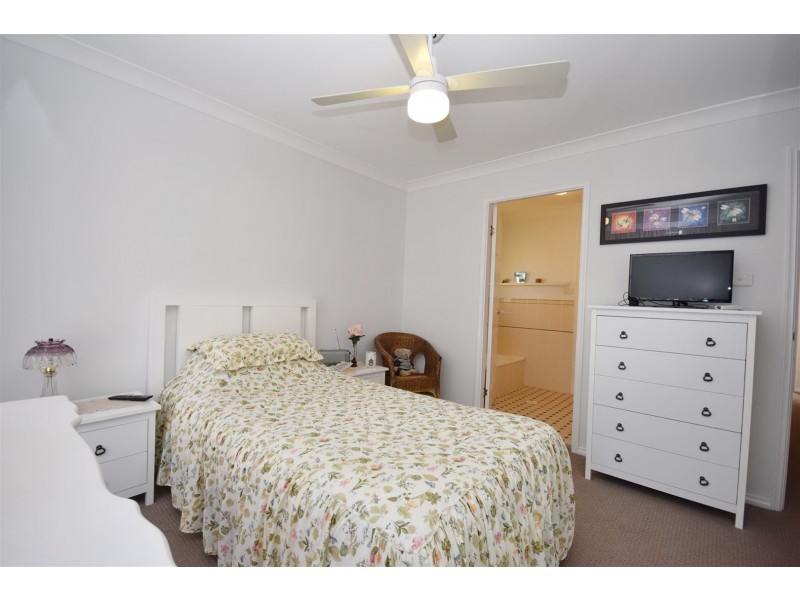 11 Isa Road, Worrigee NSW 2540