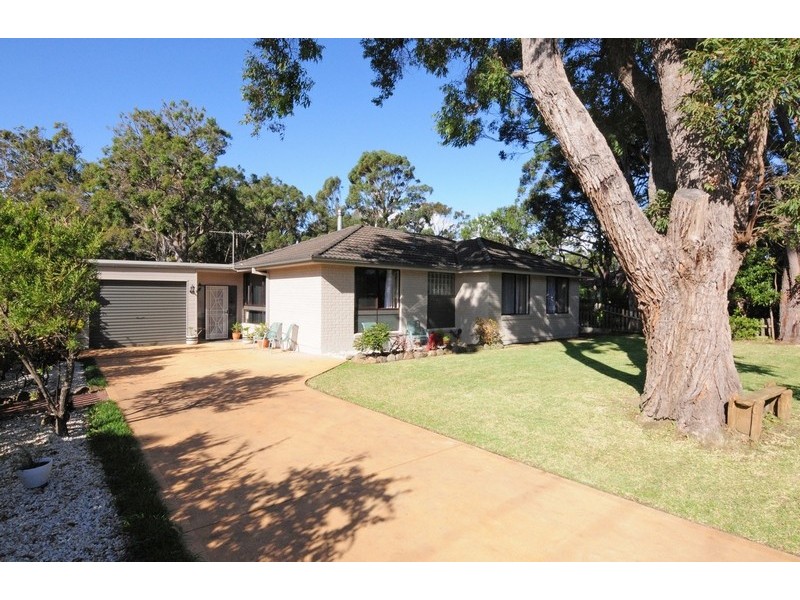 32 Lackersteen Street, Callala Bay NSW 2540